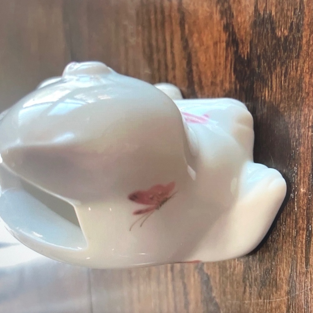 Jolie White Ceramic Cat Planter with Pastel Butterfly Accents - Picture 4 of 5